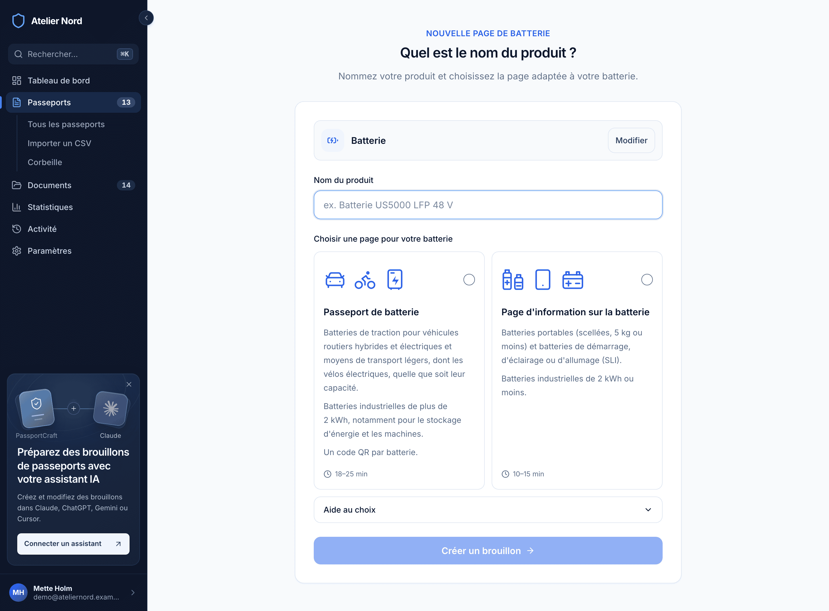 L'écran du nom du produit avec les choix Passeport de batterie et Page d'information sur la batterie, leurs exemples et Aide au choix.