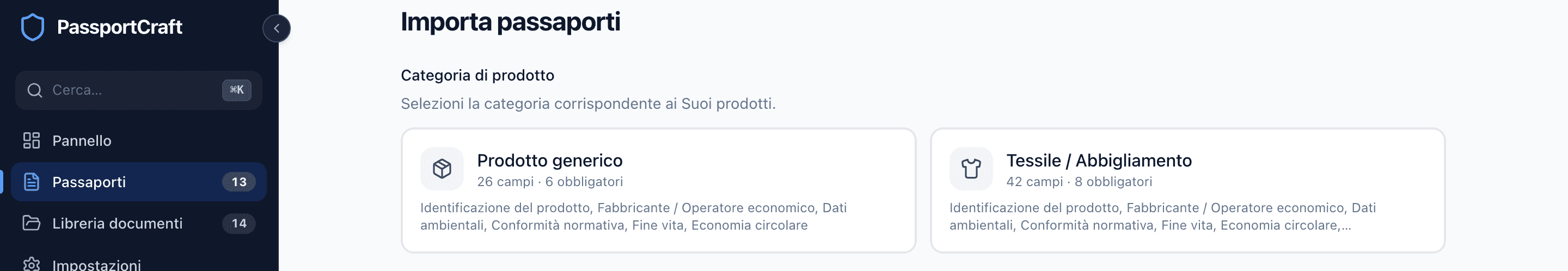 La schermata di importazione con Tessile / Abbigliamento selezionato, l'area di trascinamento del CSV e la guida ai modelli espansa che mostra tre pulsanti di download.