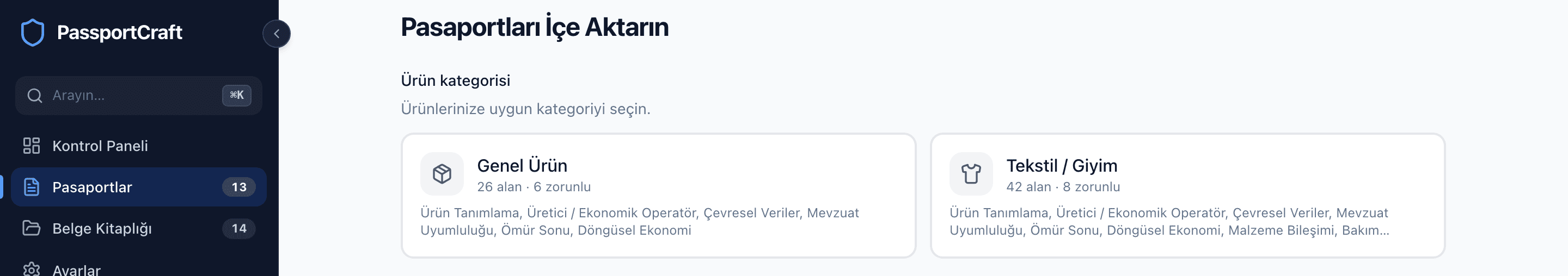 Tekstil / Giyim seçili, CSV bırakma alanı ve üç indirme düğmesini gösteren genişletilmiş şablon yardımcısı bulunan içe aktarma ekranı.