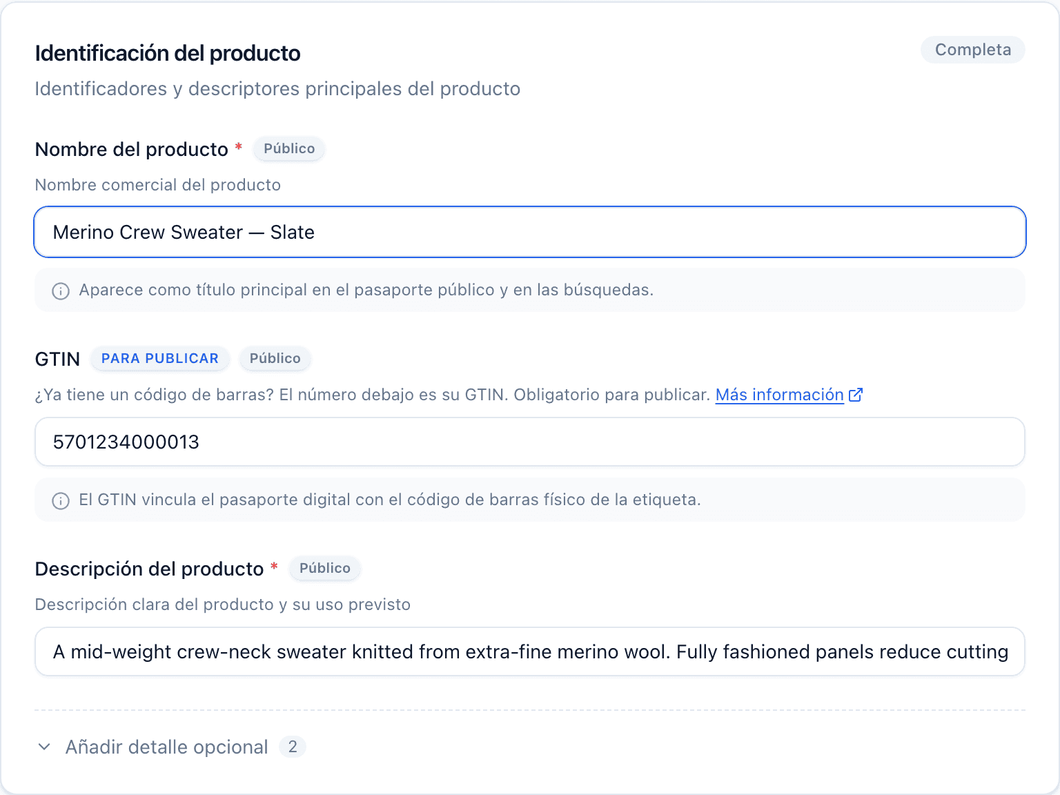 Una sección de Identificación del producto completada en el editor, con una etiqueta de Completa y los campos Nombre del producto y GTIN rellenados.